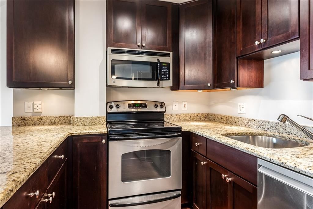 3838 Rainbow Boulevard — photo 6