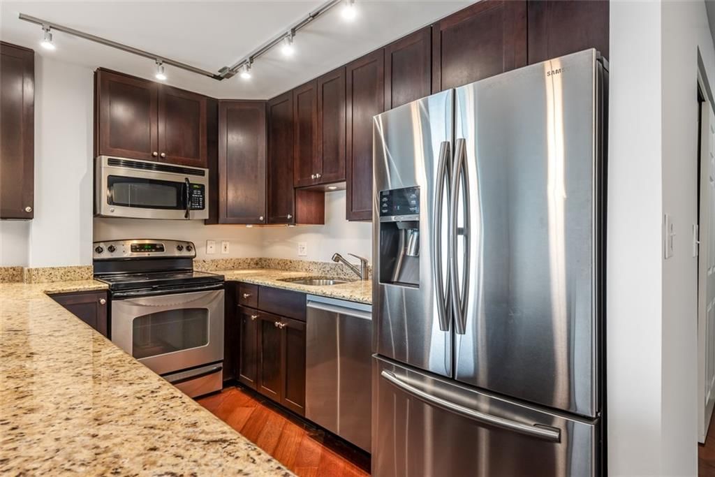 3838 Rainbow Boulevard — photo 7