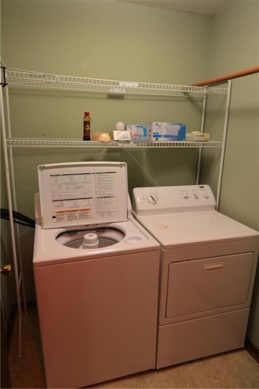 1102 Halsey Terrace — photo 15