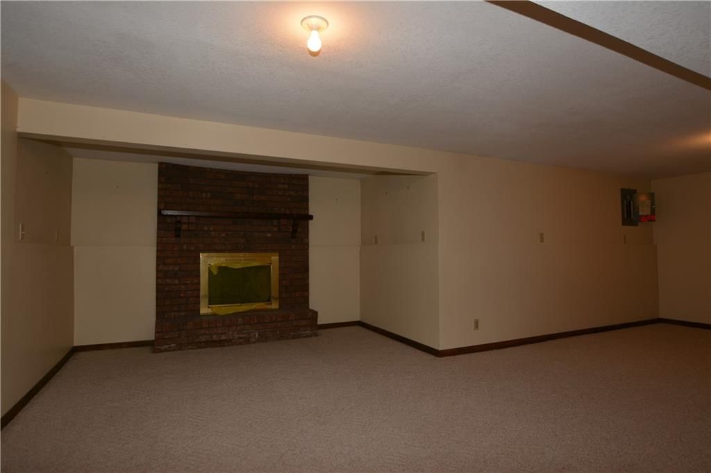 1102 Halsey Terrace — photo 21