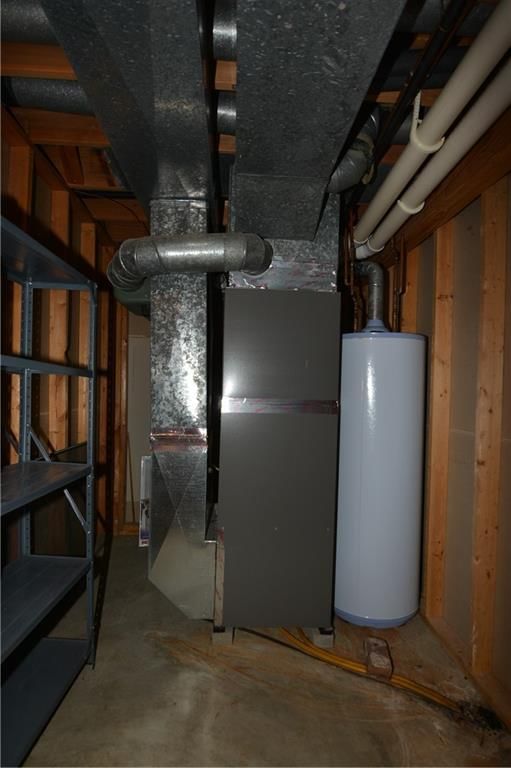 1102 Halsey Terrace — photo 26