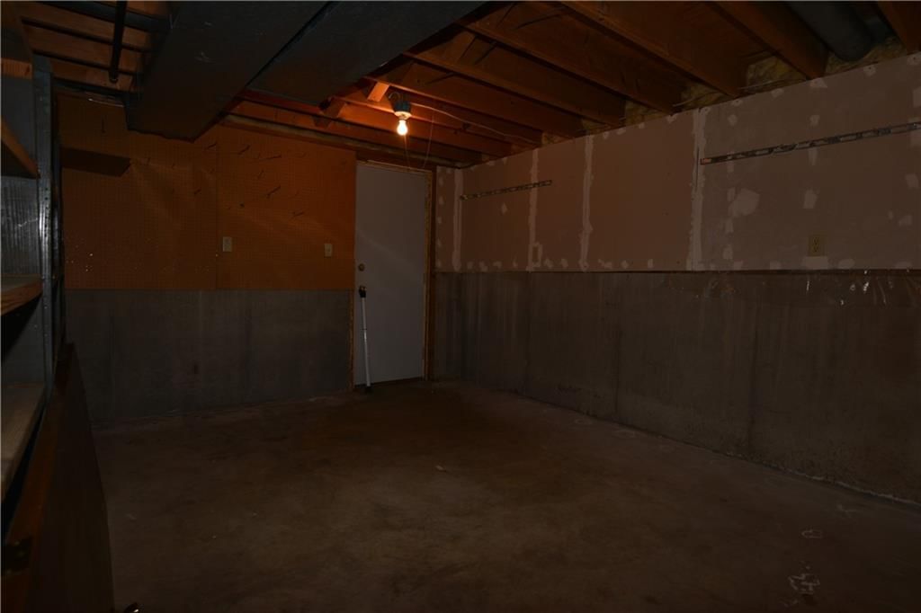 1102 Halsey Terrace — photo 27