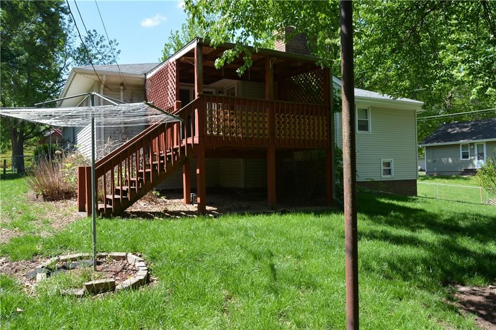 1102 Halsey Terrace — photo 30