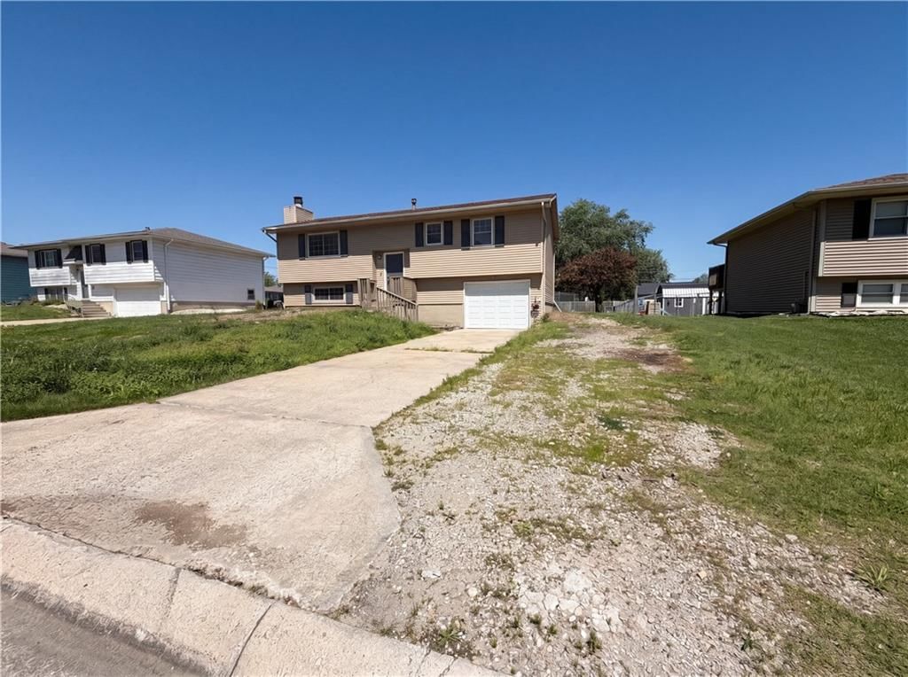 231 Downey Drive — photo 1