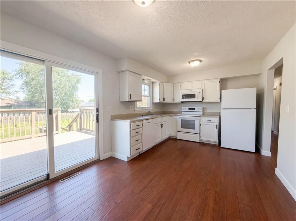231 Downey Drive — photo 2