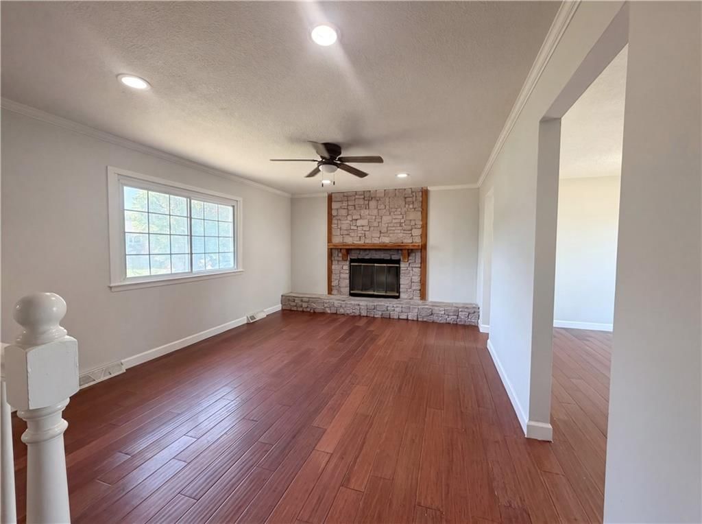 231 Downey Drive — photo 3