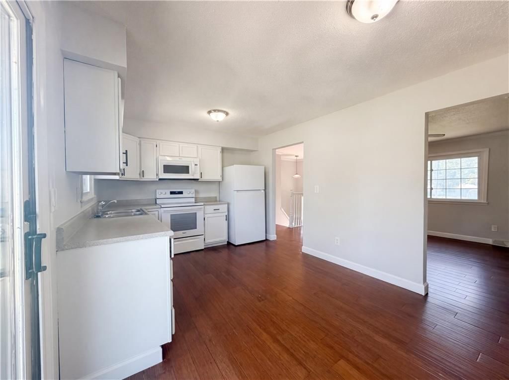 231 Downey Drive — photo 9