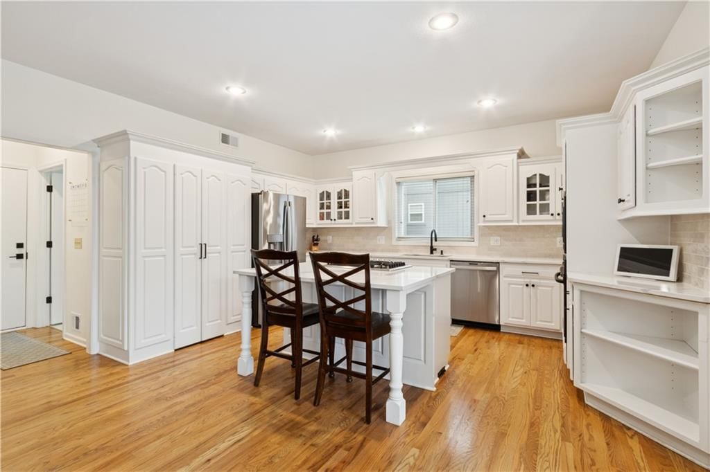 5104 W 158th Street — photo 9
