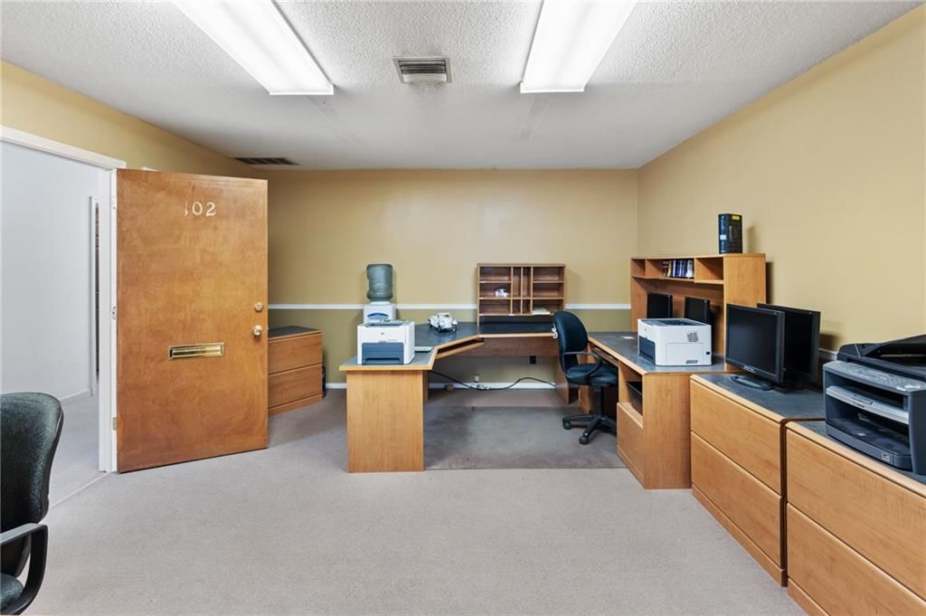 614 Washington Street — photo 6