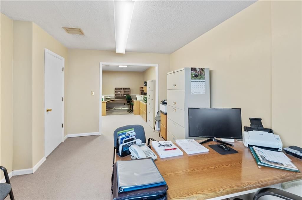 614 Washington Street — photo 8