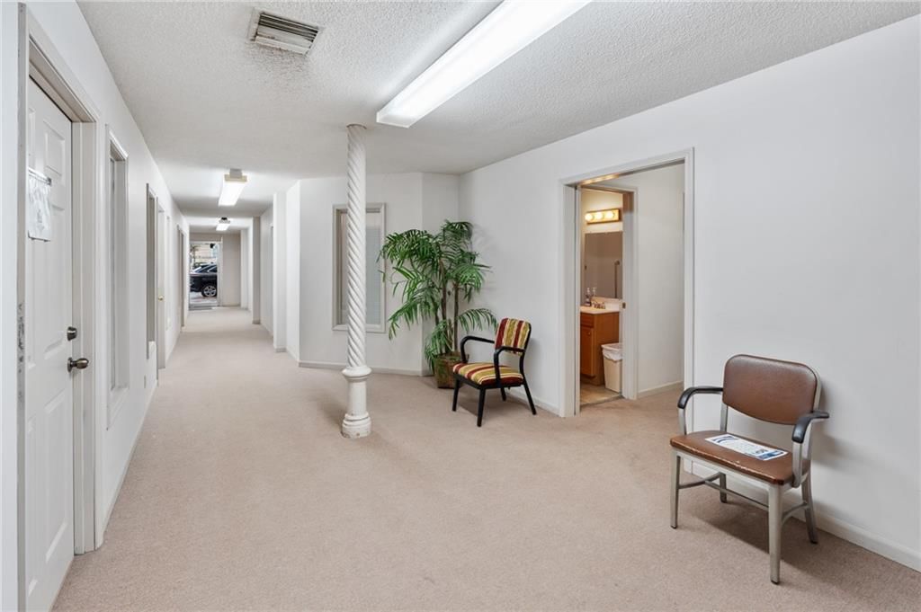 614 Washington Street — photo 14