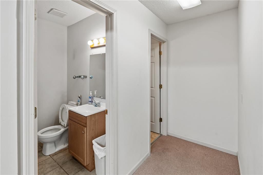 614 Washington Street — photo 15
