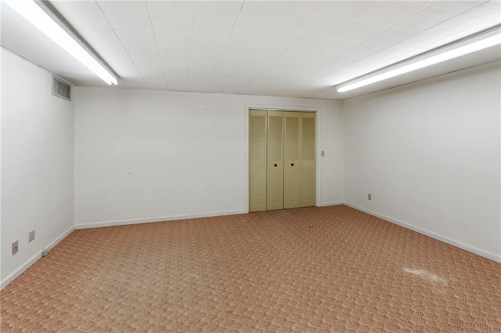 614 Washington Street — photo 23
