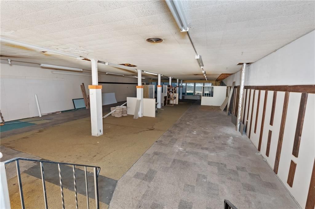614 Washington Street — photo 36