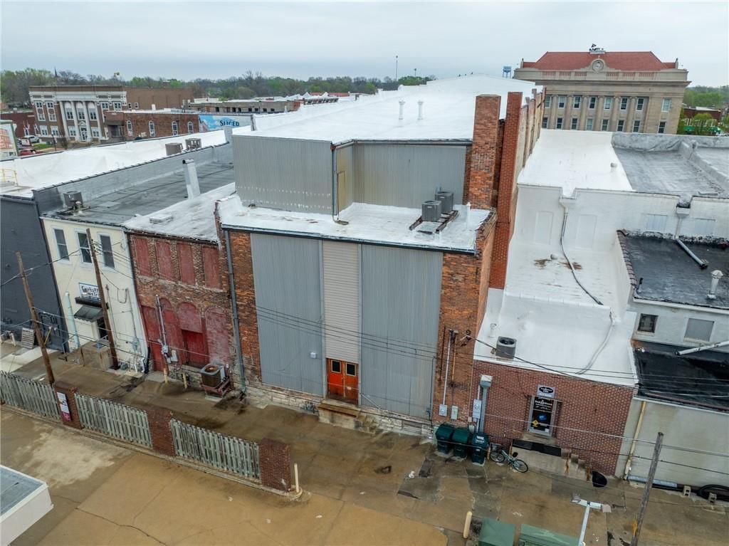 614 Washington Street — photo 43