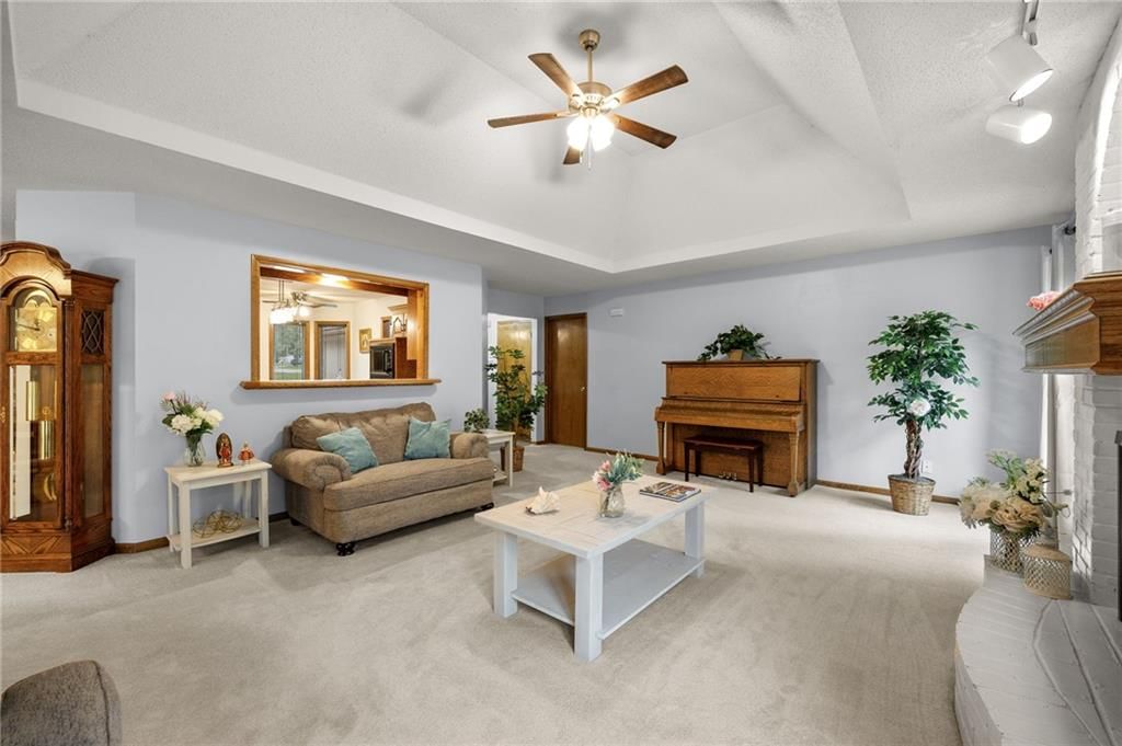 503 Larkin Court — photo 5