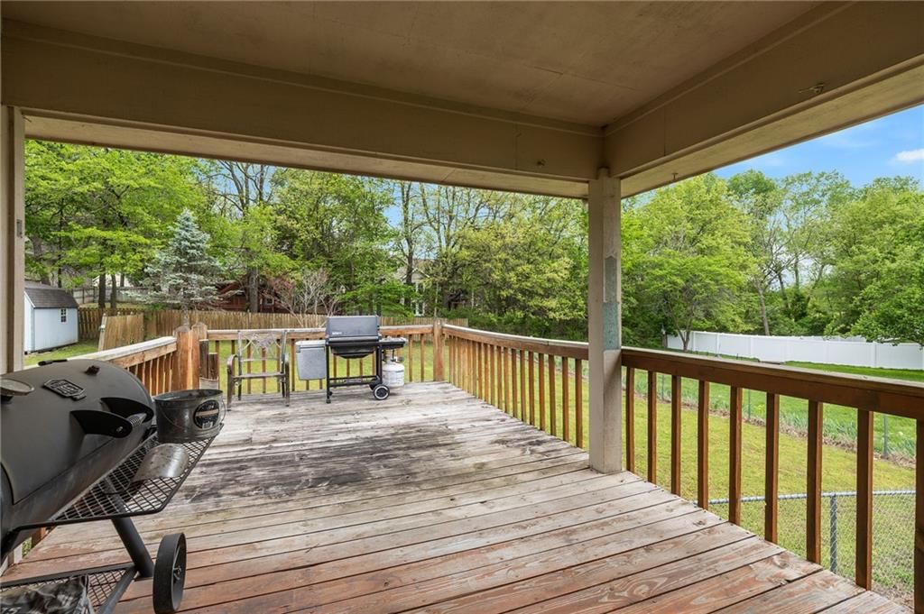503 Larkin Court — photo 31