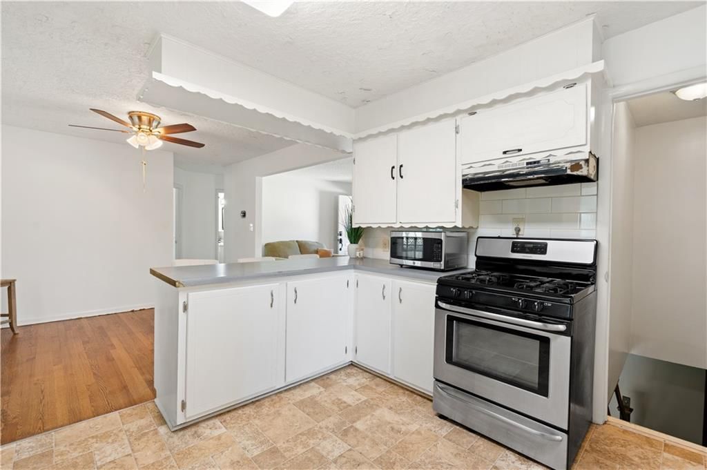 8505 Penner Avenue — photo 11