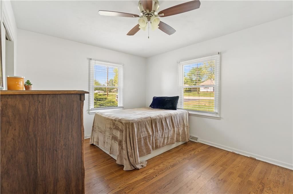 8505 Penner Avenue — photo 16