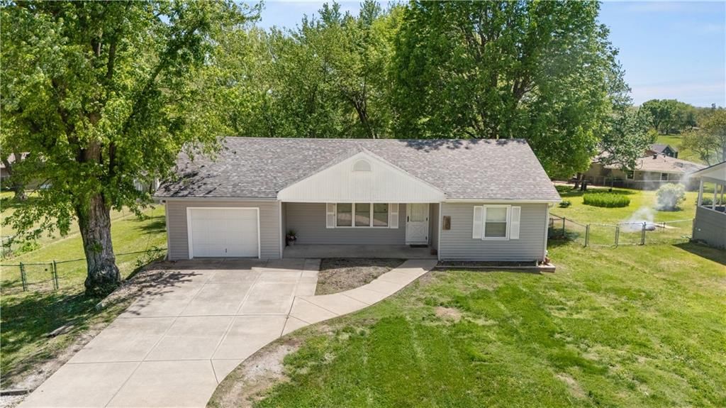 8505 Penner Avenue — photo 27
