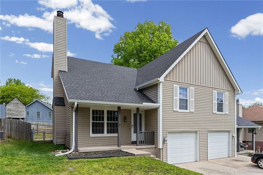 1422 La Chateau Drive — photo 3