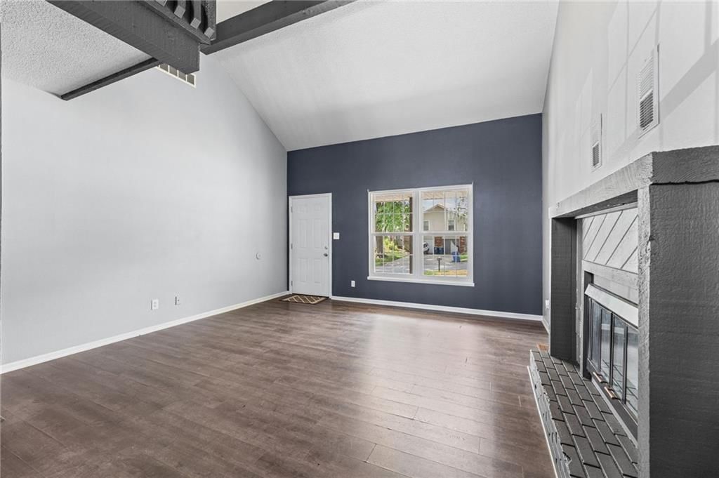 1422 La Chateau Drive — photo 6