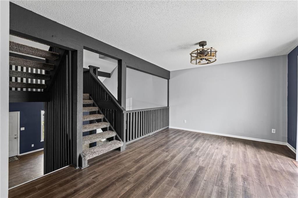 1422 La Chateau Drive — photo 8