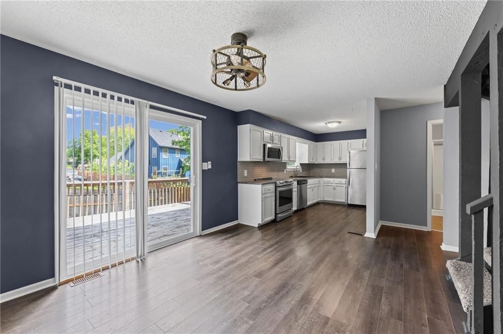1422 La Chateau Drive — photo 10
