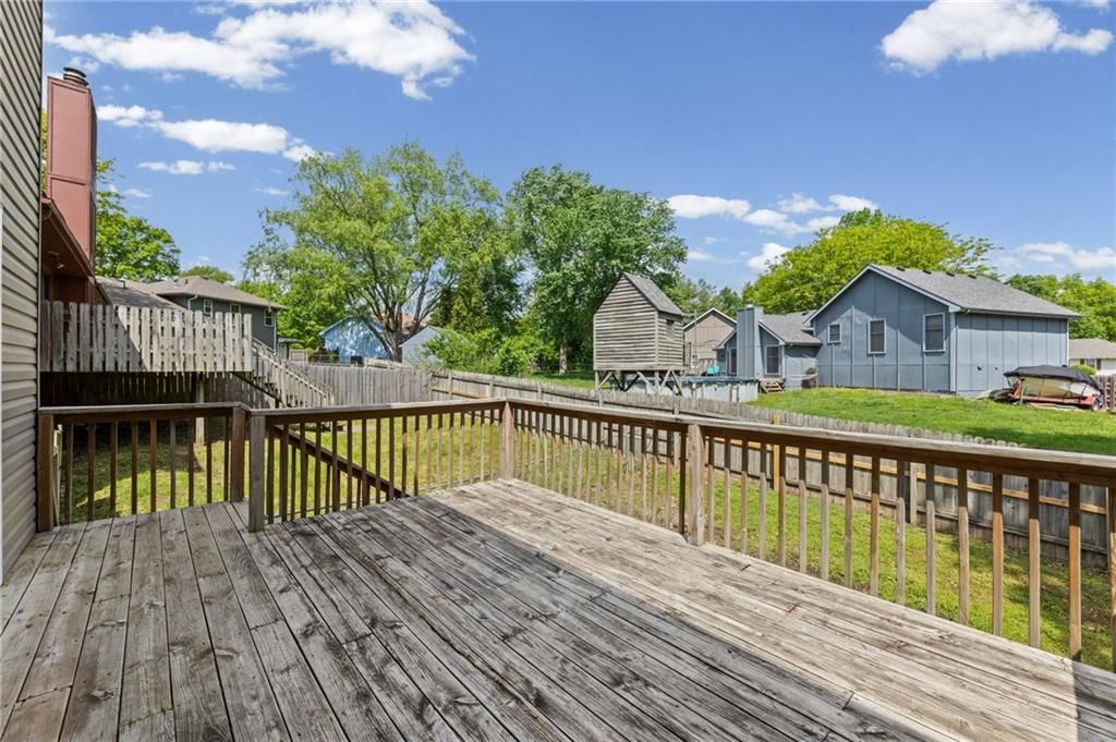 1422 La Chateau Drive — photo 14