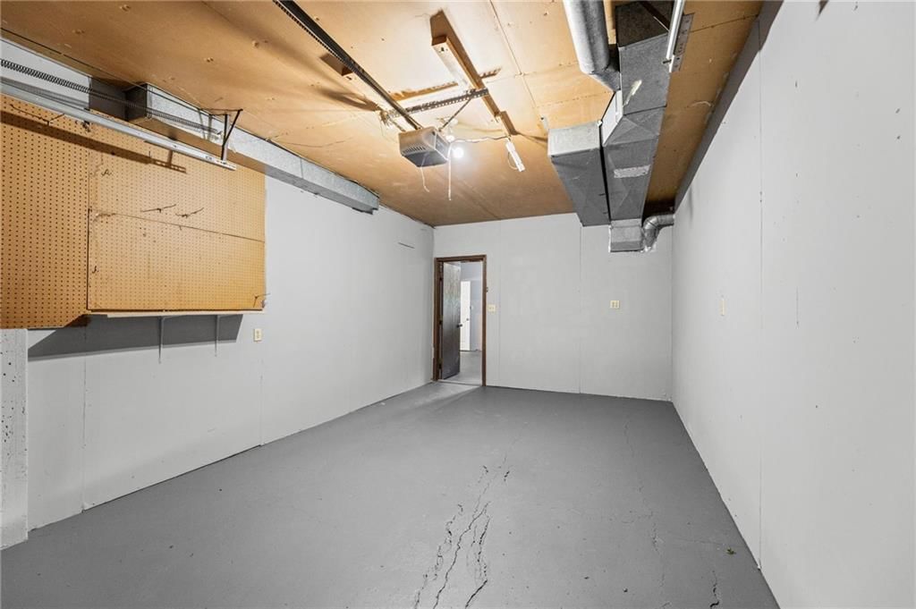 1422 La Chateau Drive — photo 27