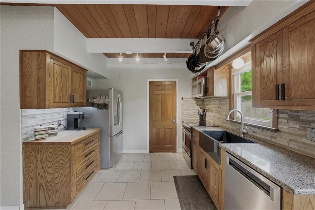 3007 N 84th Terrace — photo 14
