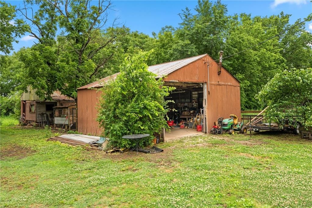 6084 2700 Road — photo 9
