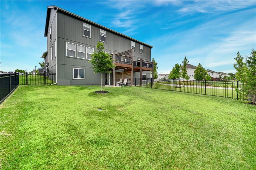 3807 SW Walsh Drive — photo 26
