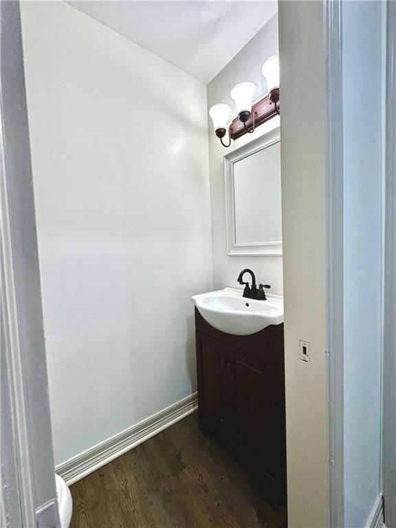 102 W 1st Street — photo 11
