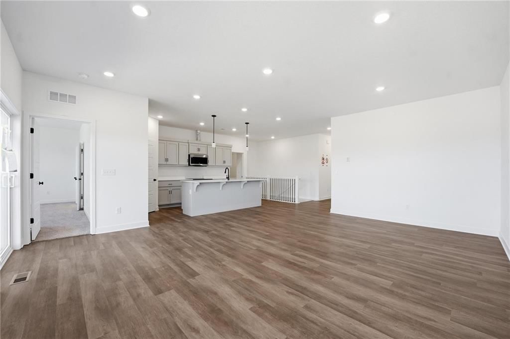 1225 SE Windbreak Drive — photo 8