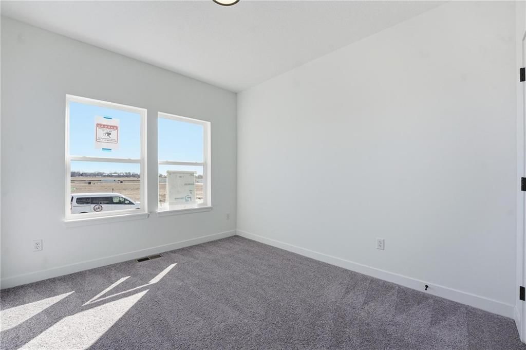 1225 SE Windbreak Drive — photo 18