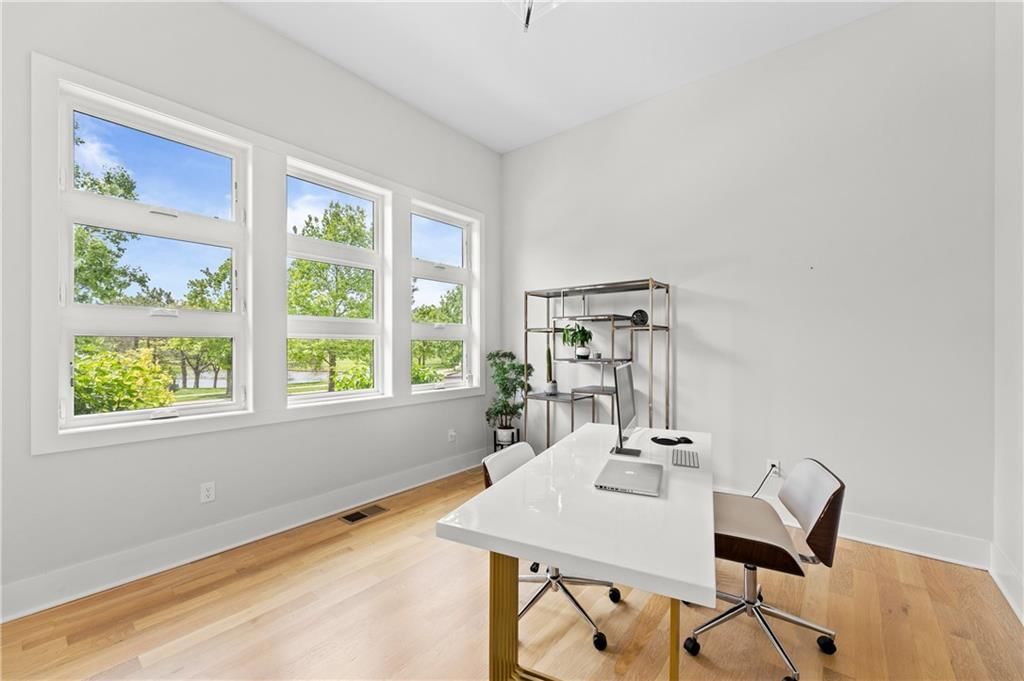 10114 W 152ND Terrace — photo 32