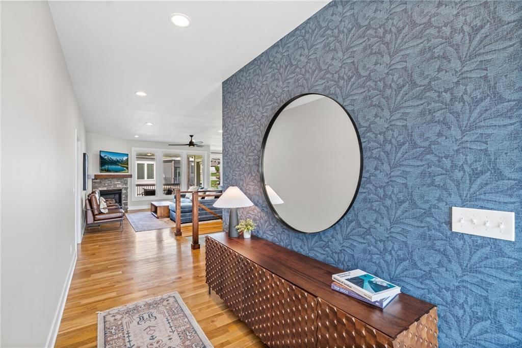 4910 NW Ridgewood Court — photo 4
