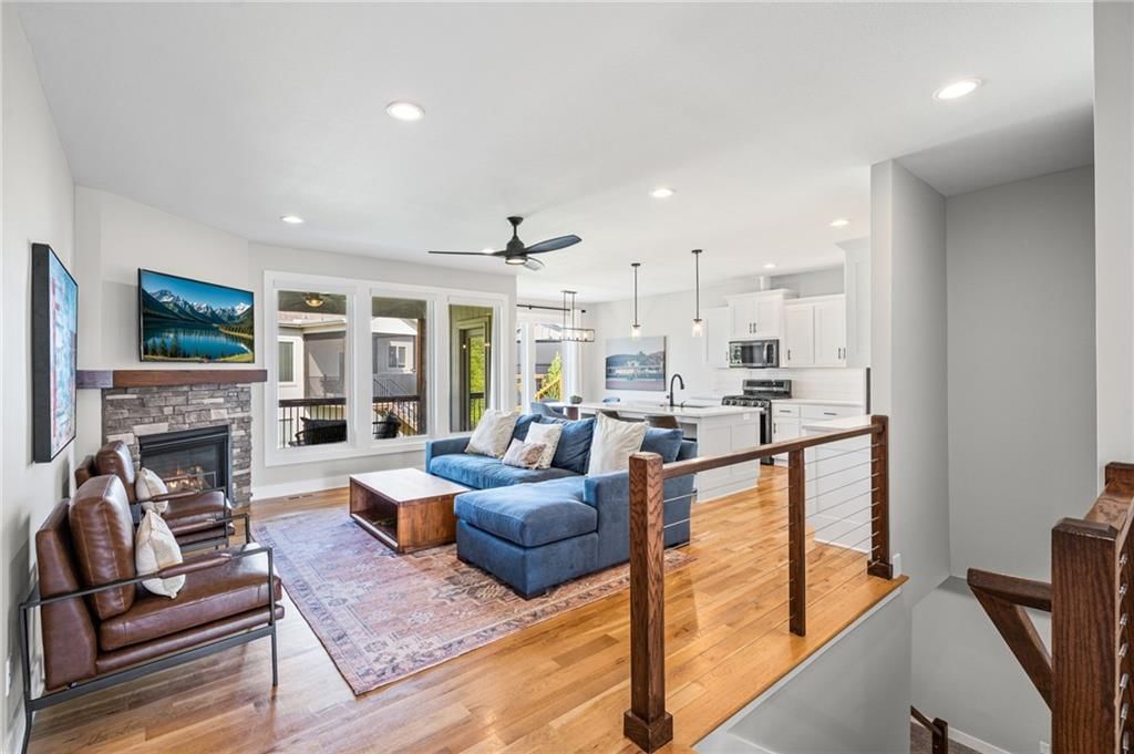 4910 NW Ridgewood Court — photo 5
