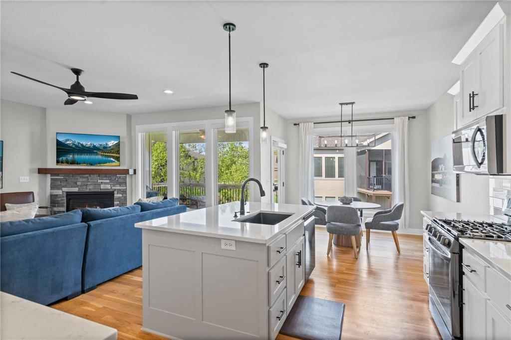 4910 NW Ridgewood Court — photo 12
