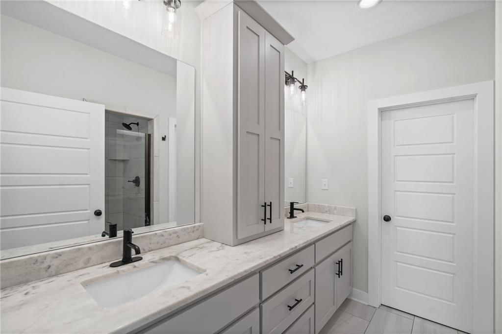 4910 NW Ridgewood Court — photo 25