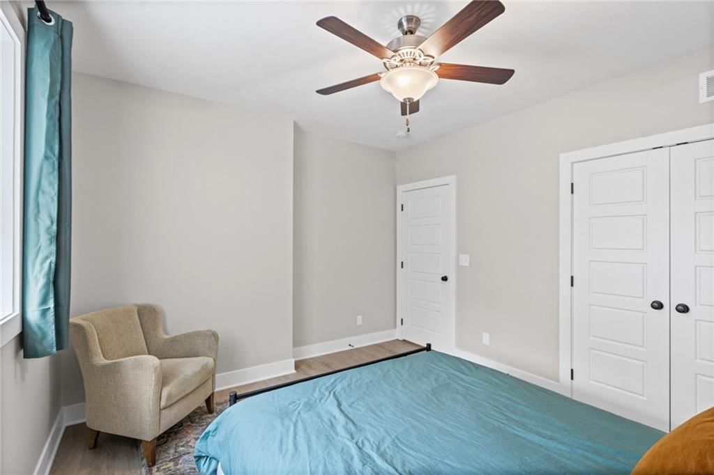 4910 NW Ridgewood Court — photo 40