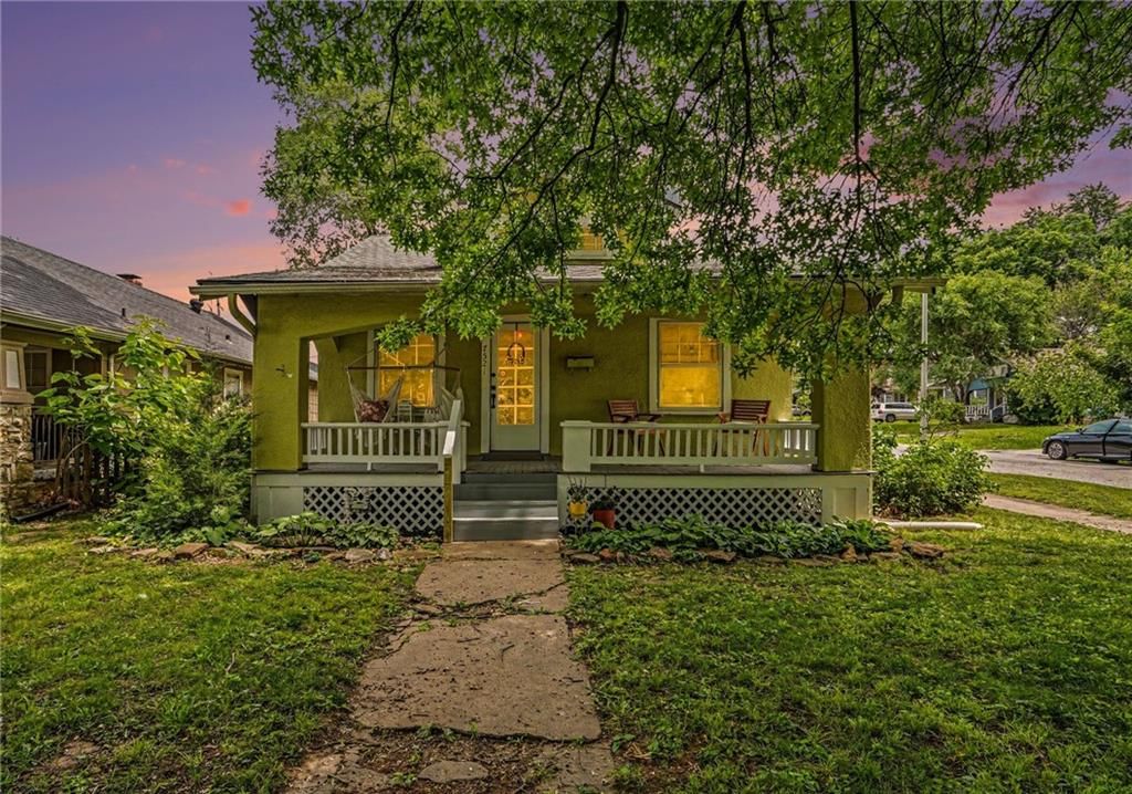 7521 Harrison Street — photo 2