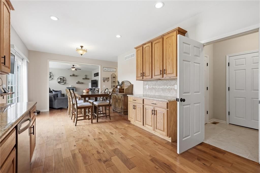 1804 Cardinal Circle — photo 44