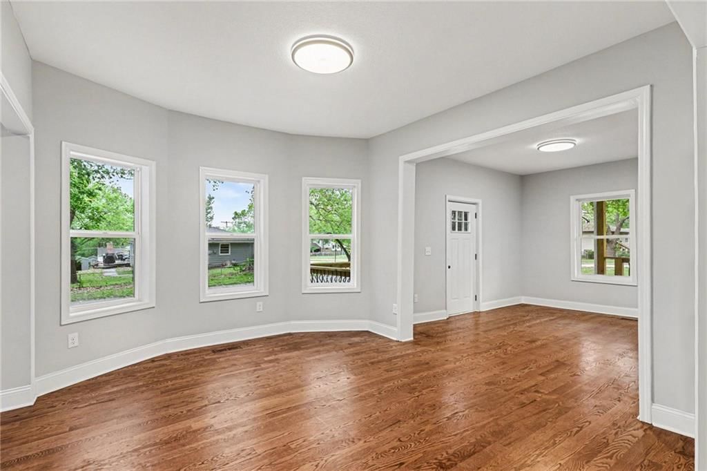 5615 Knox Avenue — photo 7