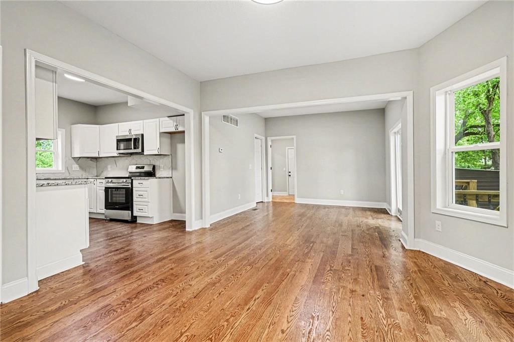 5615 Knox Avenue — photo 10