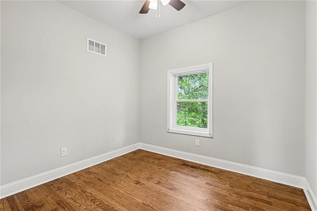 5615 Knox Avenue — photo 13
