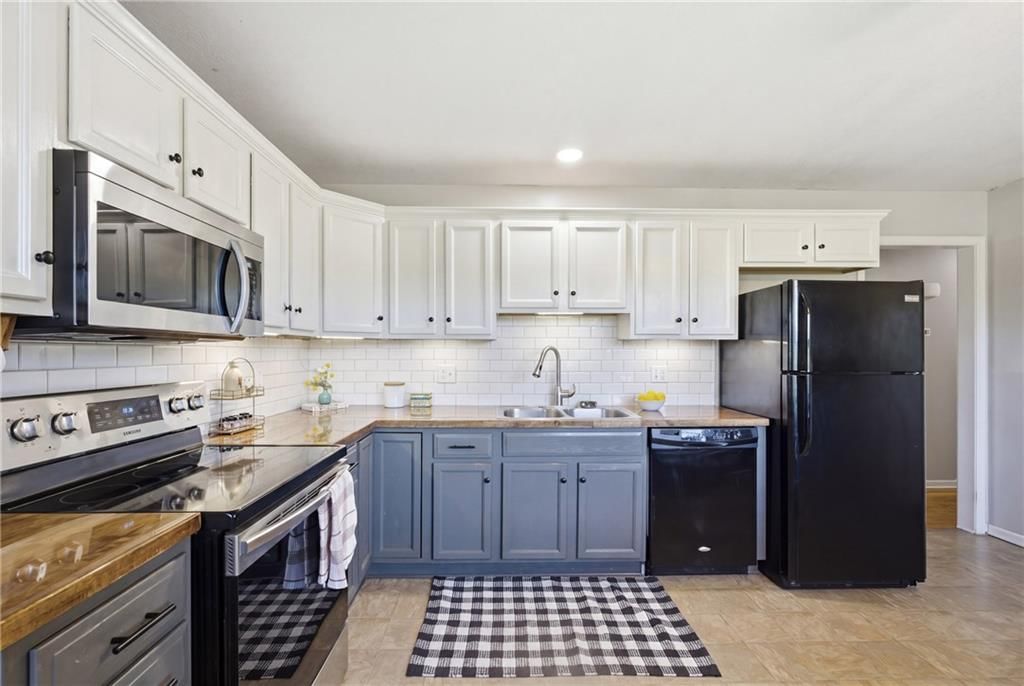 4501 E 105th Street — photo 9