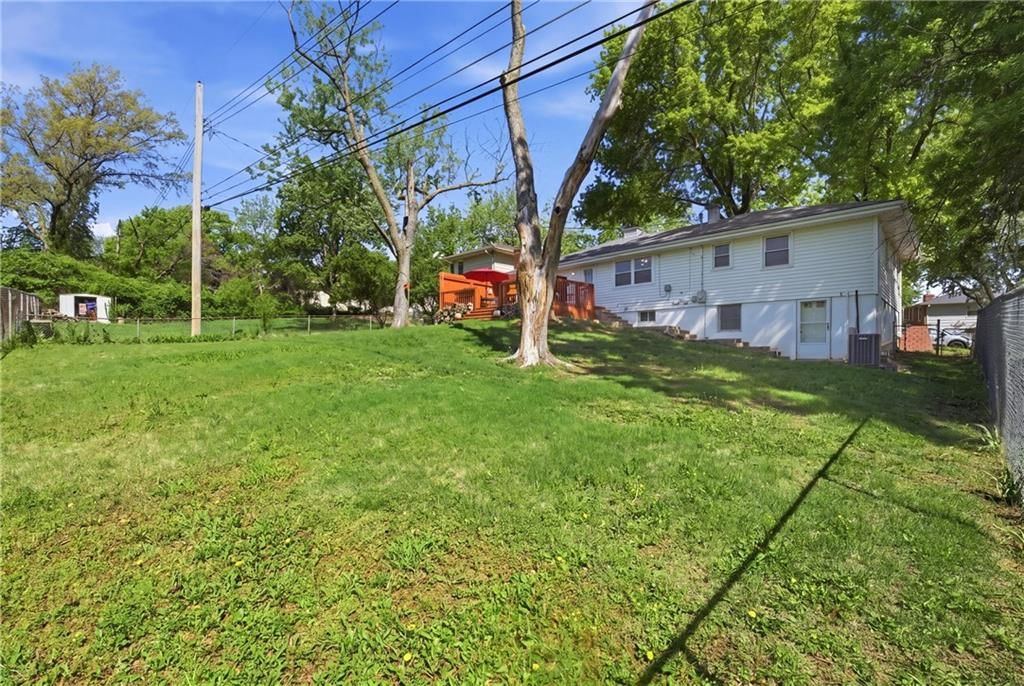 4501 E 105th Street — photo 29