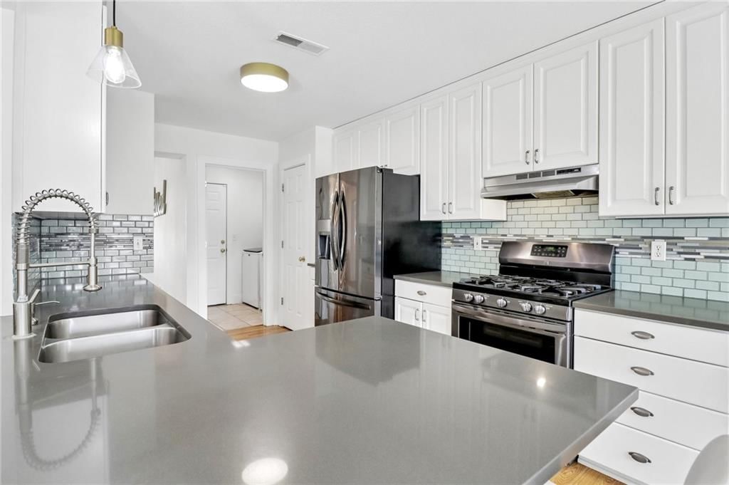 850 Myers Drive — photo 11